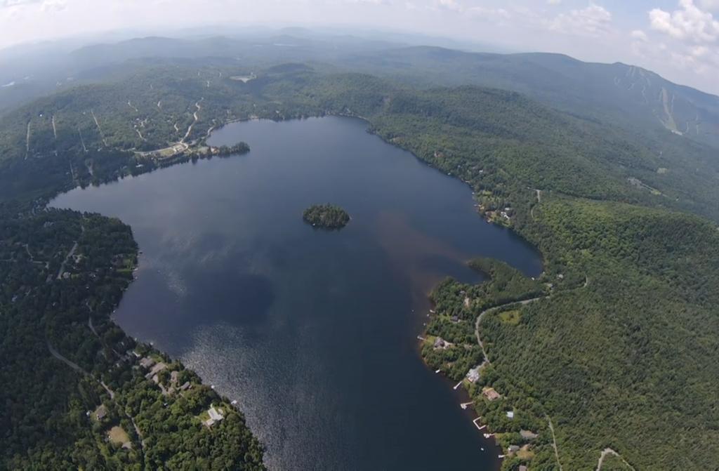 Lac Supérieur vu du ciel.